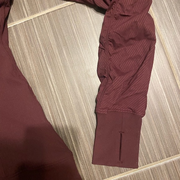 Lululemon dance studio jacket < reversible - Picture 11 of 13